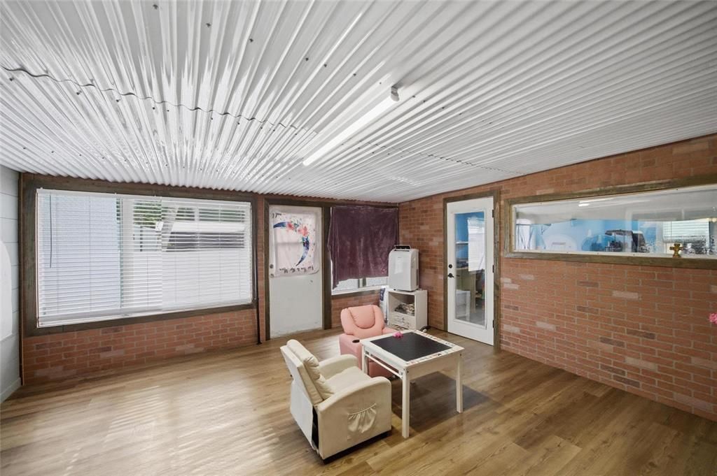 Active With Contract: $305,000 (4 beds, 3 baths, 1704 Square Feet)