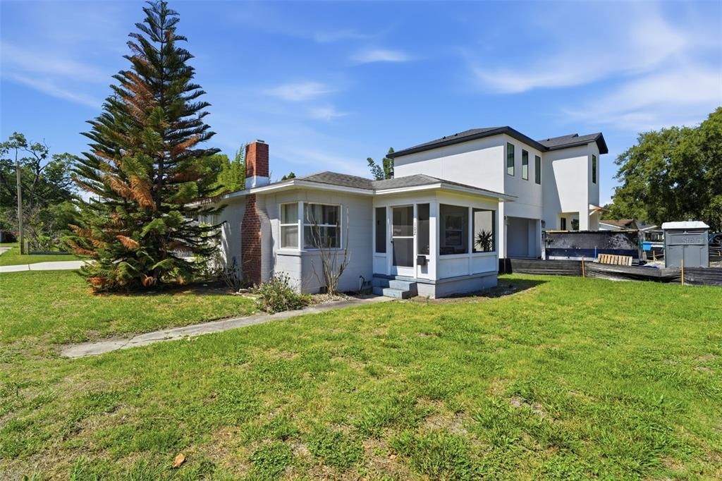For Sale: $498,200 (3 beds, 2 baths, 1120 Square Feet)