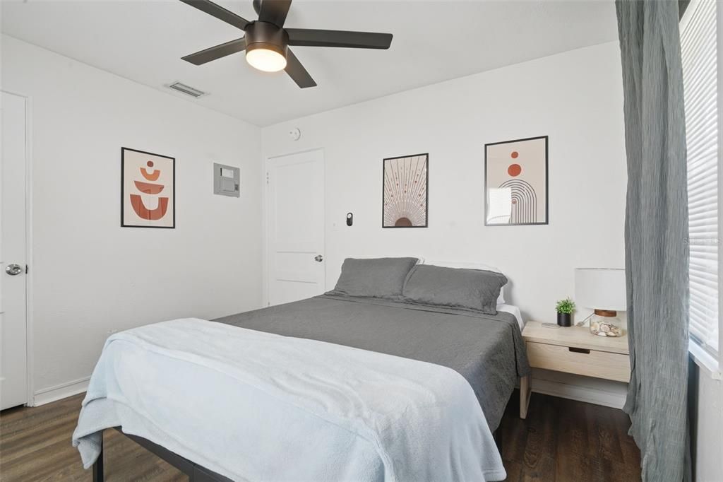 For Sale: $498,200 (3 beds, 2 baths, 1120 Square Feet)