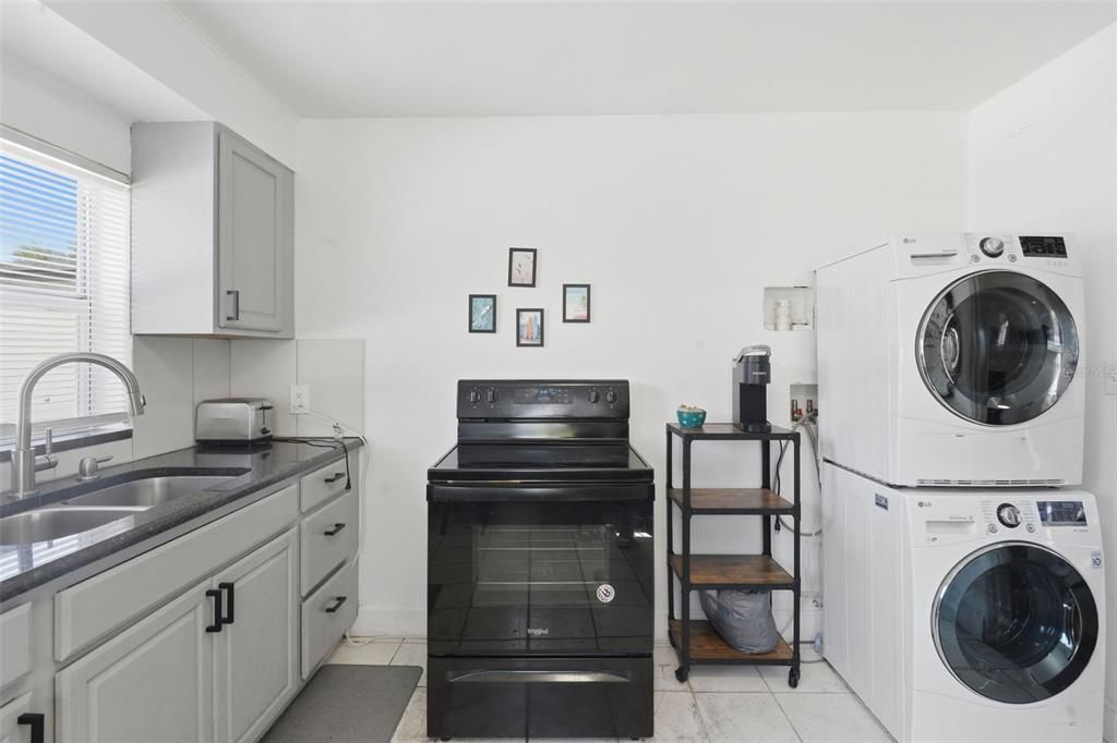 For Sale: $498,200 (3 beds, 2 baths, 1120 Square Feet)