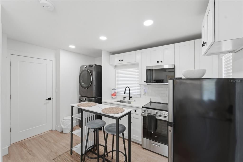 For Sale: $498,200 (3 beds, 2 baths, 1120 Square Feet)