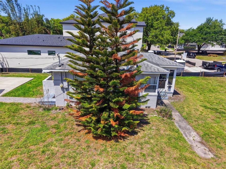 For Sale: $498,200 (3 beds, 2 baths, 1120 Square Feet)