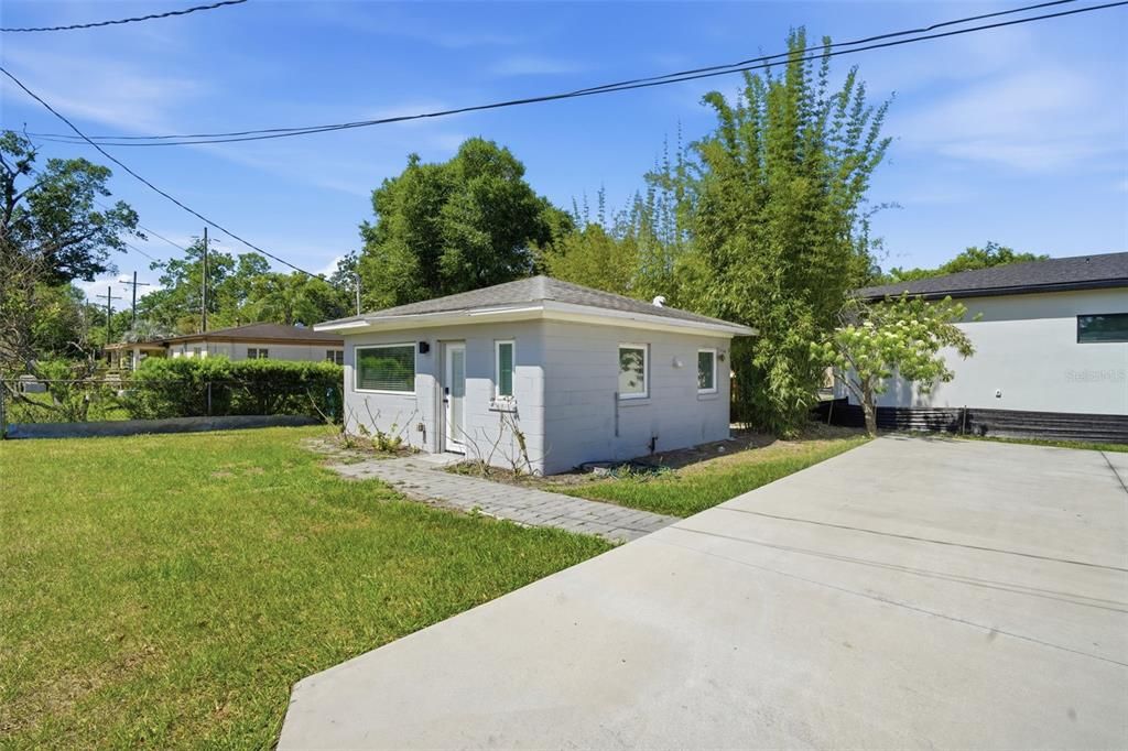 For Sale: $498,200 (3 beds, 2 baths, 1120 Square Feet)
