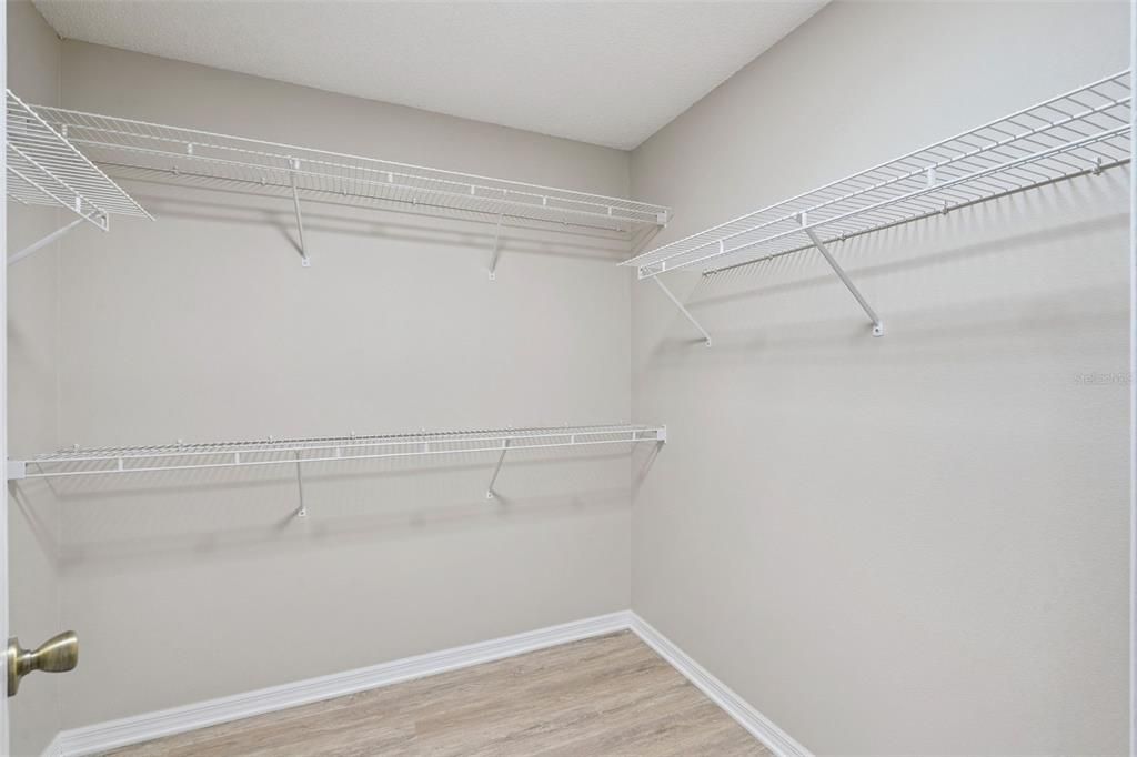 Activo con contrato: $259,900 (3 camas, 2 baños, 1638 Pies cuadrados)