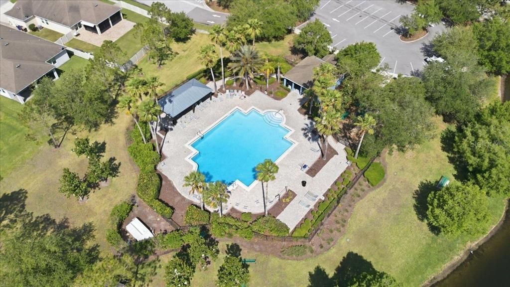 Activo con contrato: $445,000 (4 camas, 2 baños, 2541 Pies cuadrados)