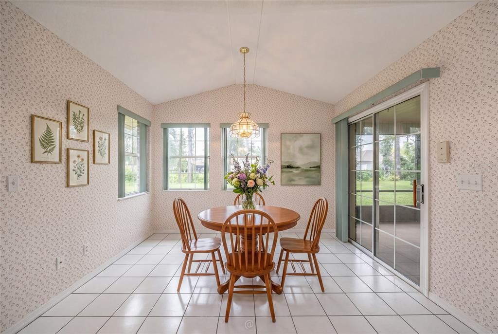 En Venta: $300,000 (3 camas, 2 baños, 1530 Pies cuadrados)