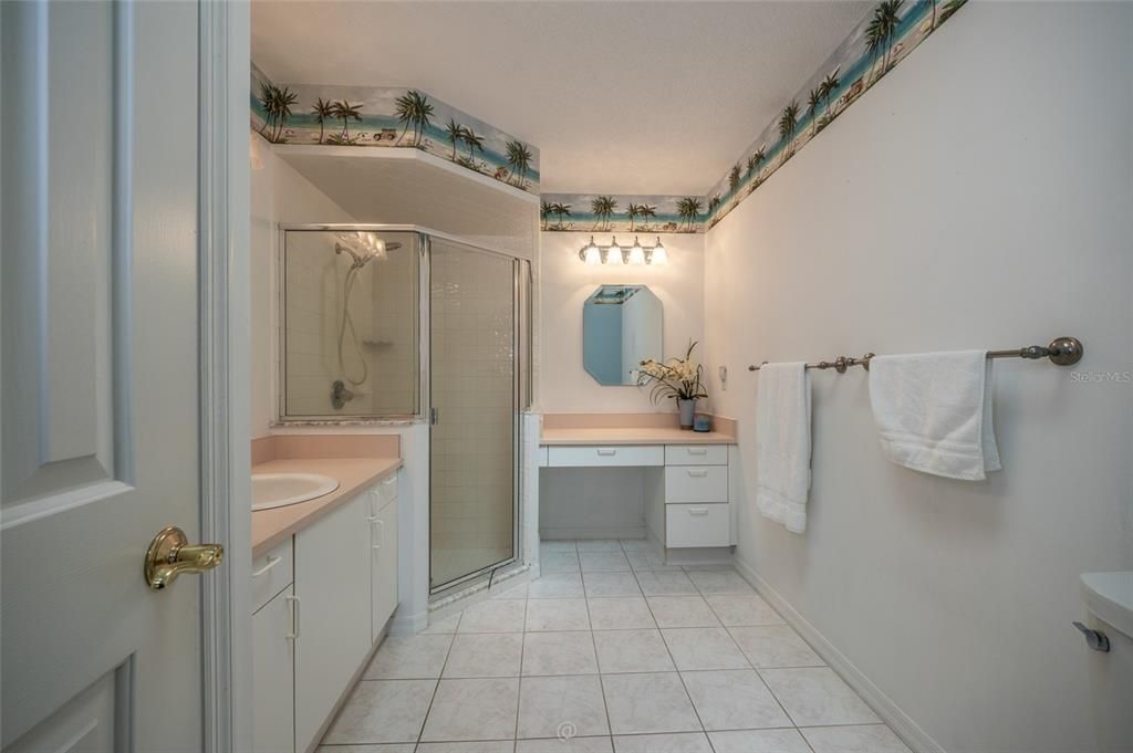 En Venta: $300,000 (3 camas, 2 baños, 1530 Pies cuadrados)