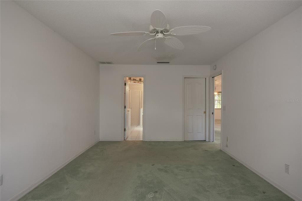 En Venta: $300,000 (3 camas, 2 baños, 1530 Pies cuadrados)