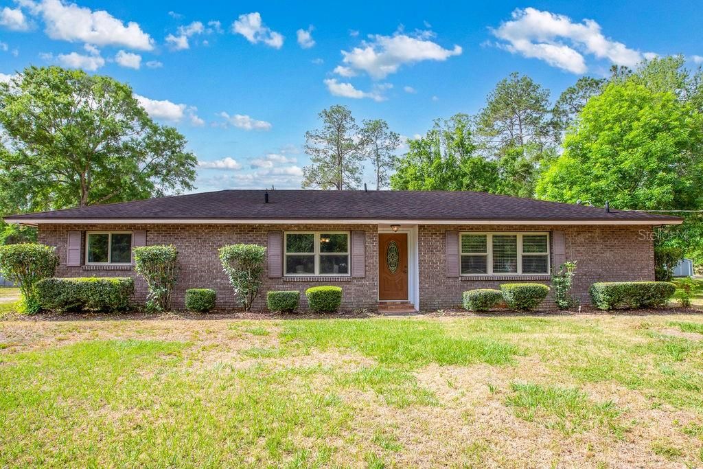 Recently Sold: $287,000 (3 beds, 2 baths, 1788 Square Feet)