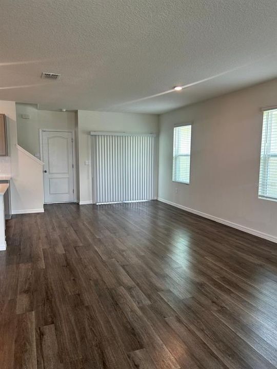 В аренду: $2,800 (4 спален, 2 ванн, 2318 Квадратных фут)