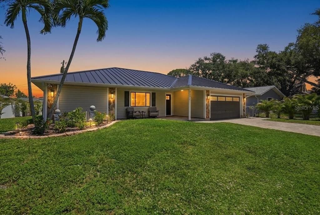 Activo con contrato: $415,000 (3 camas, 2 baños, 1786 Pies cuadrados)