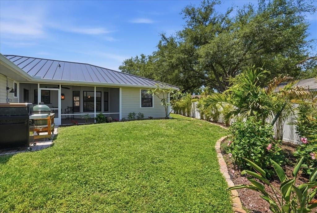 Activo con contrato: $415,000 (3 camas, 2 baños, 1786 Pies cuadrados)