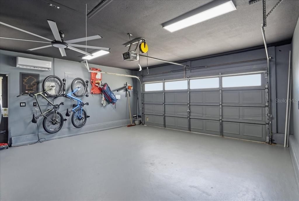 Activo con contrato: $415,000 (3 camas, 2 baños, 1786 Pies cuadrados)