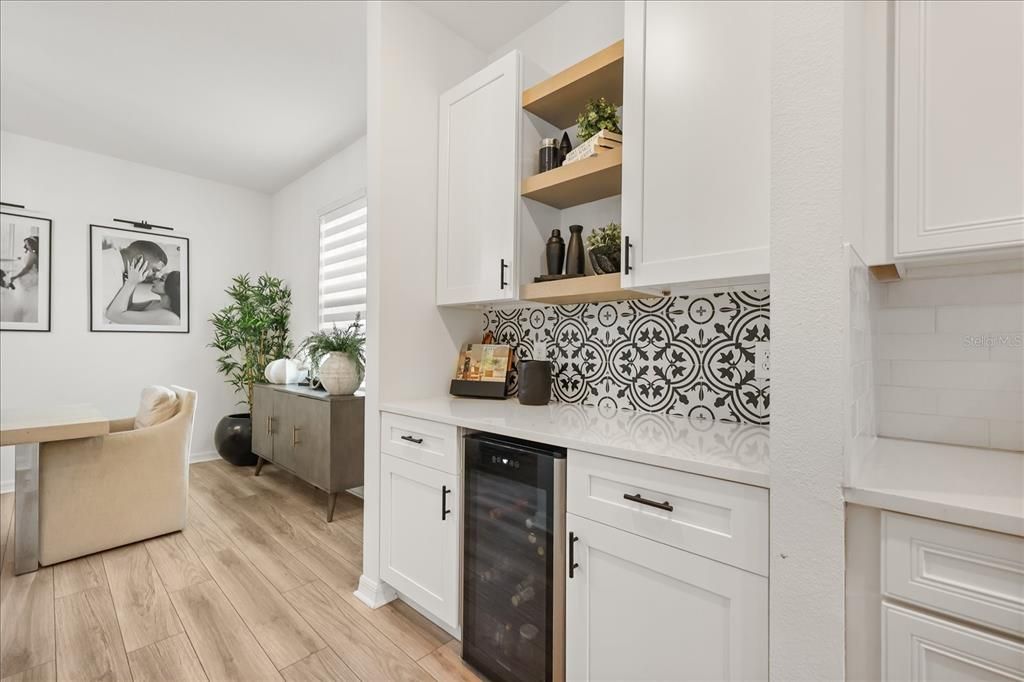 En Venta: $665,000 (5 camas, 4 baños, 3542 Pies cuadrados)