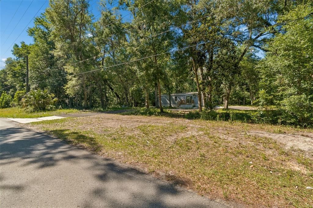 For Sale: $239,900 (3 beds, 2 baths, 1277 Square Feet)