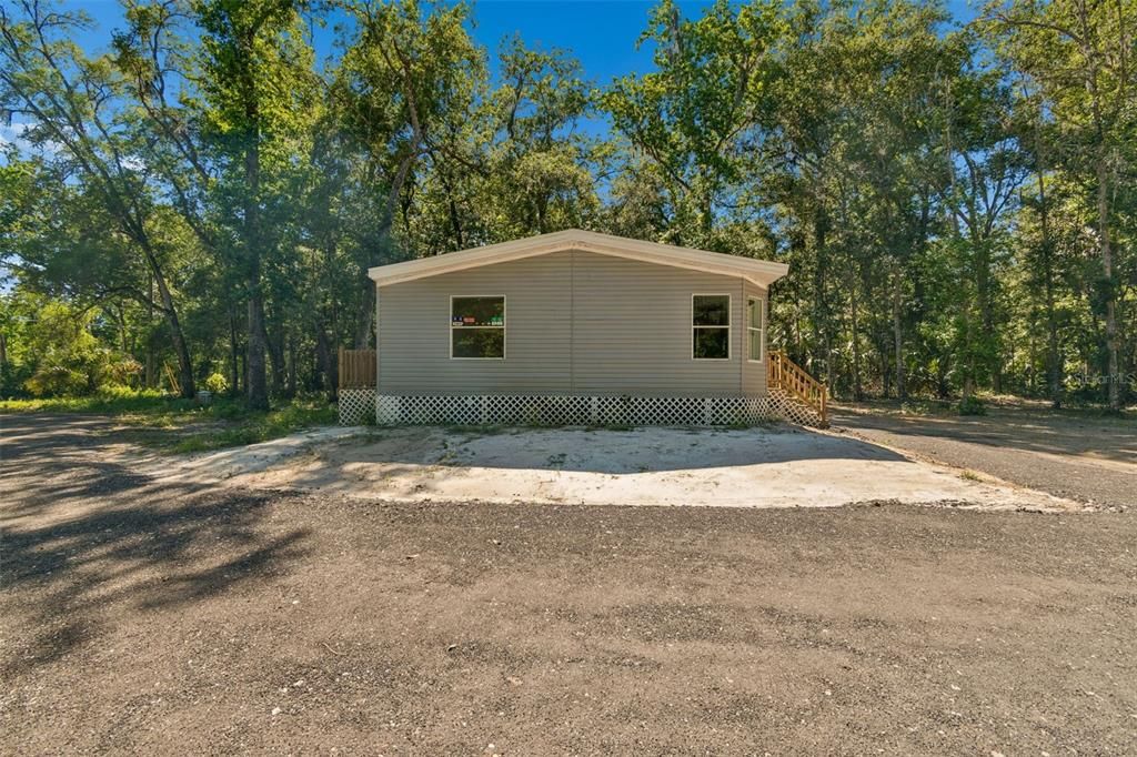 For Sale: $239,900 (3 beds, 2 baths, 1277 Square Feet)