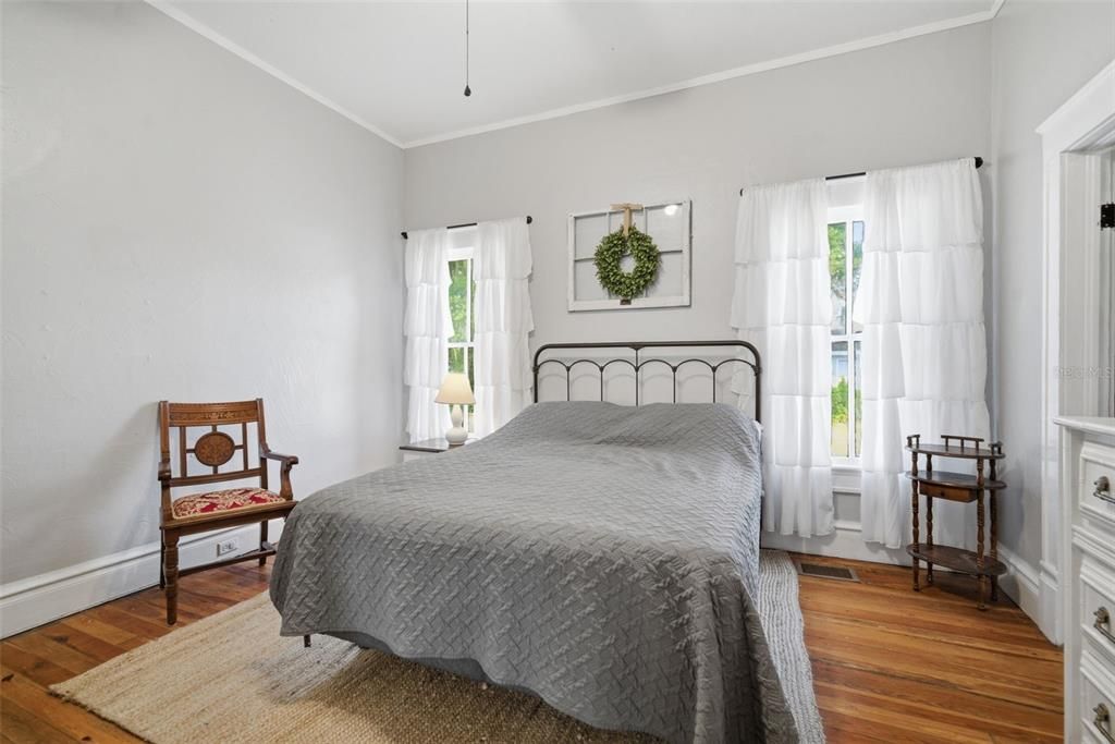 For Sale: $385,000 (3 beds, 2 baths, 2625 Square Feet)