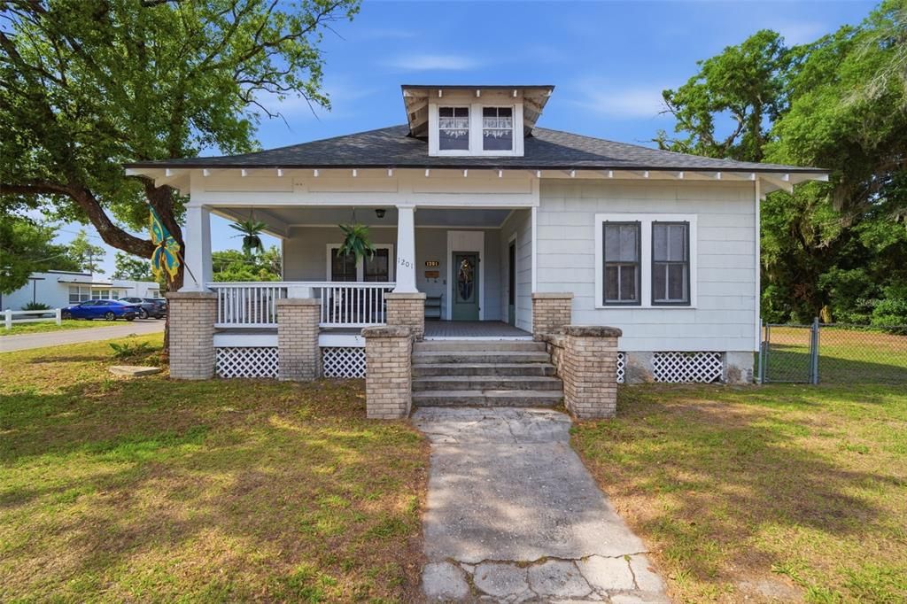 For Sale: $385,000 (3 beds, 2 baths, 2625 Square Feet)