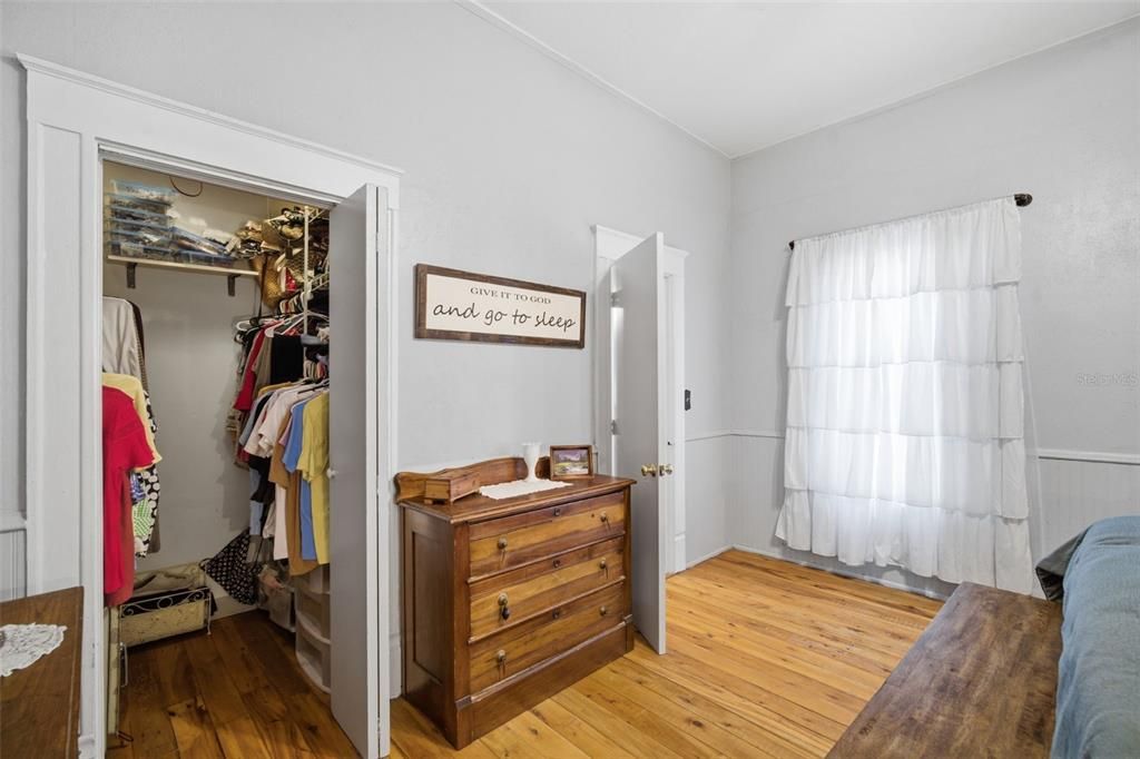 For Sale: $385,000 (3 beds, 2 baths, 2625 Square Feet)