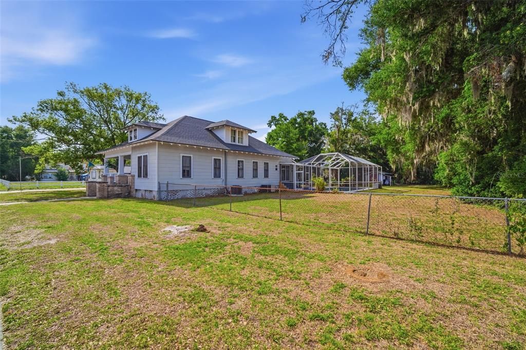 For Sale: $385,000 (3 beds, 2 baths, 2625 Square Feet)