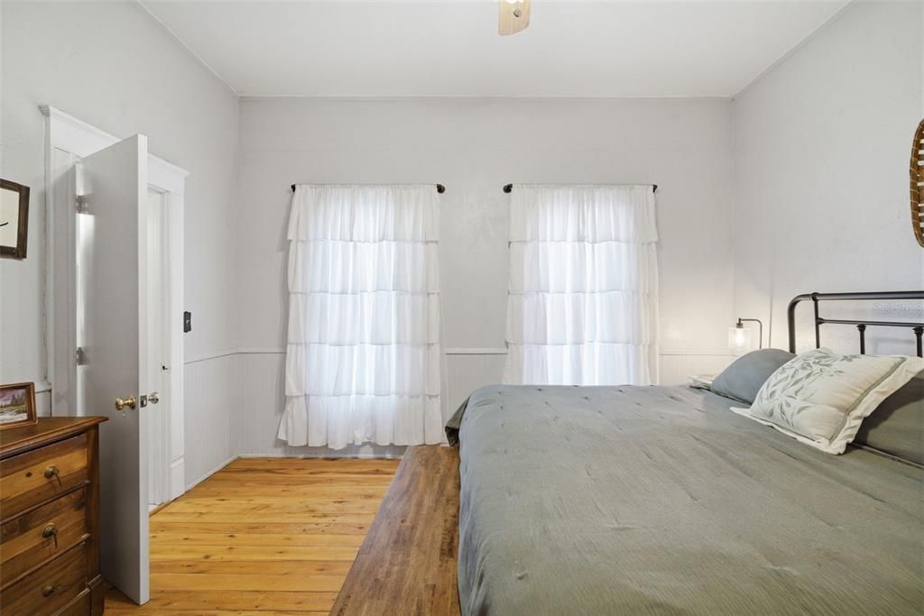 For Sale: $385,000 (3 beds, 2 baths, 2625 Square Feet)