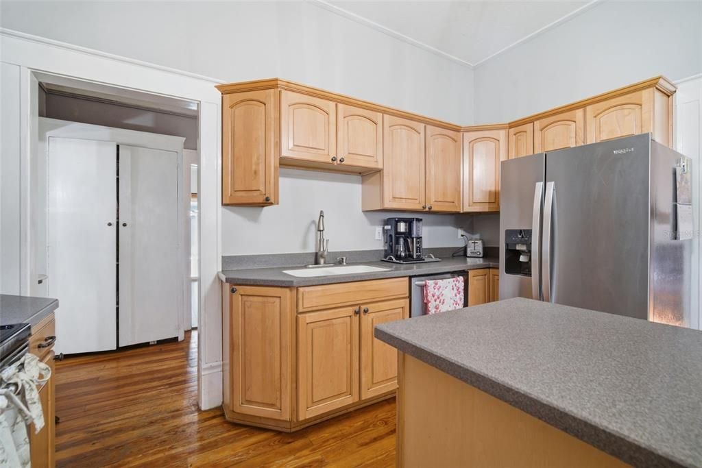 For Sale: $385,000 (3 beds, 2 baths, 2625 Square Feet)