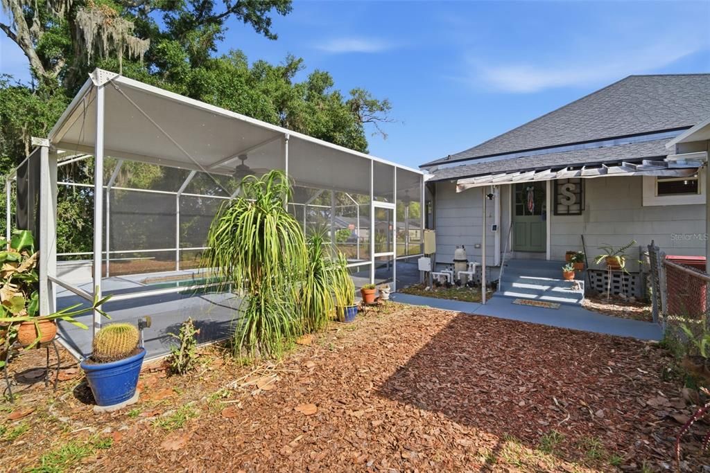 For Sale: $385,000 (3 beds, 2 baths, 2625 Square Feet)