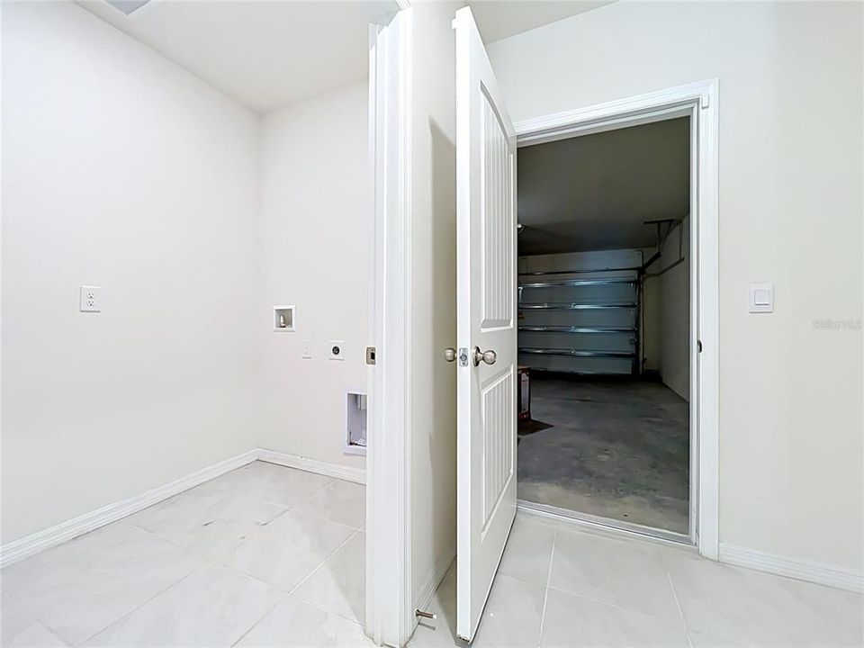 На продажу: $274,999 (2 спален, 2 ванн, 1603 Квадратных фут)
