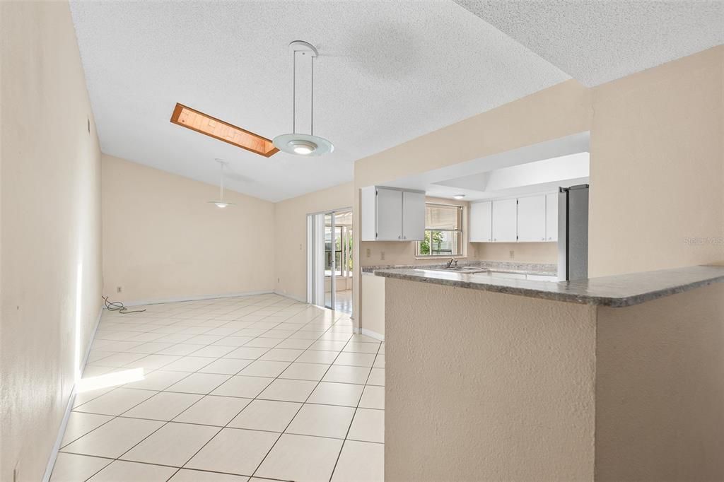 En Venta: $498,000 (3 camas, 2 baños, 1684 Pies cuadrados)