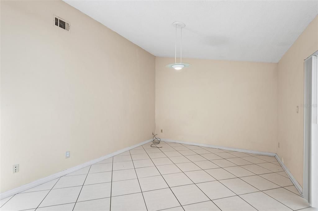 En Venta: $498,000 (3 camas, 2 baños, 1684 Pies cuadrados)