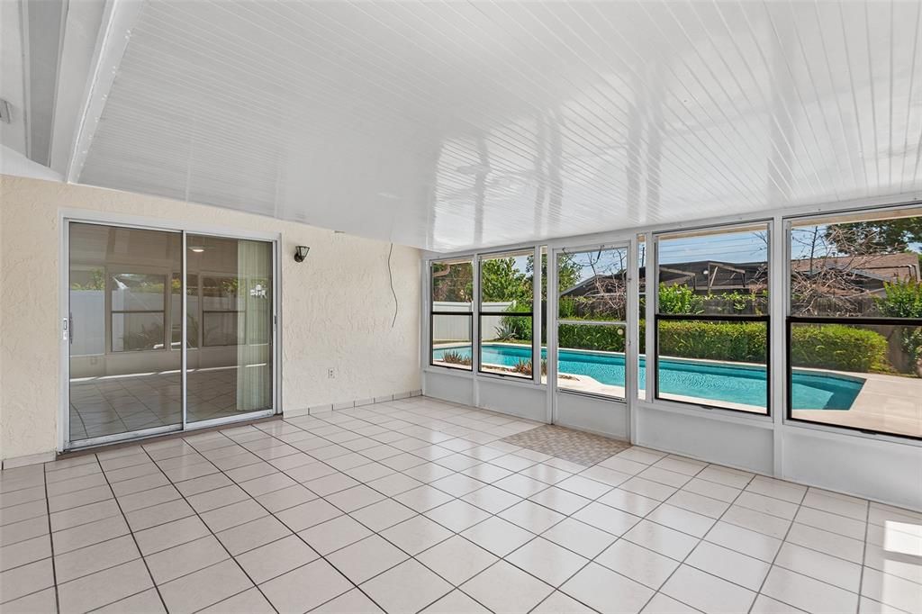 En Venta: $498,000 (3 camas, 2 baños, 1684 Pies cuadrados)
