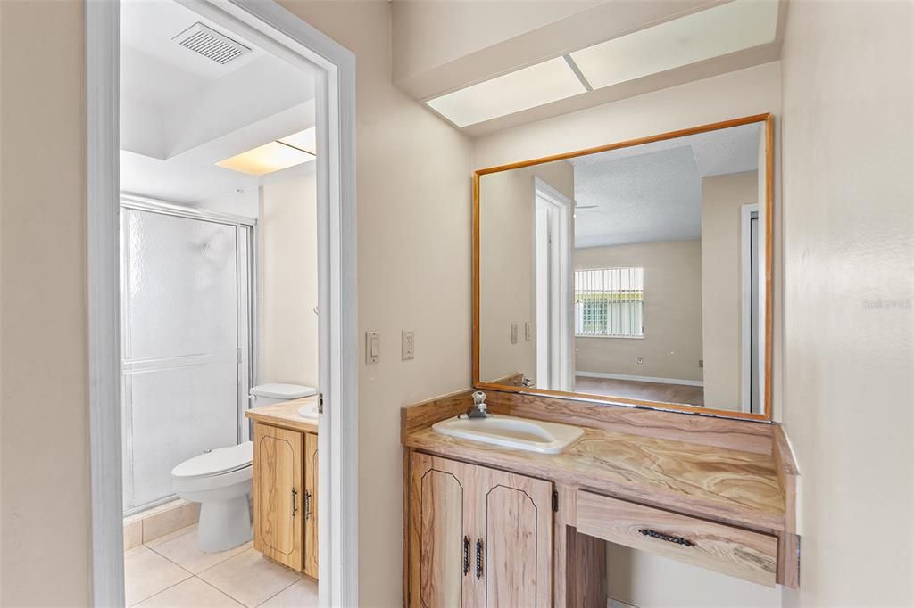 En Venta: $498,000 (3 camas, 2 baños, 1684 Pies cuadrados)