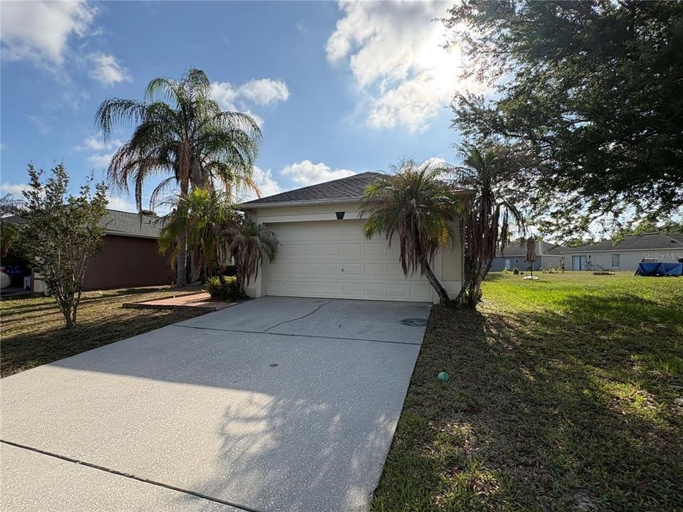 For Rent: $2,150 (3 beds, 2 baths, 1264 Square Feet)