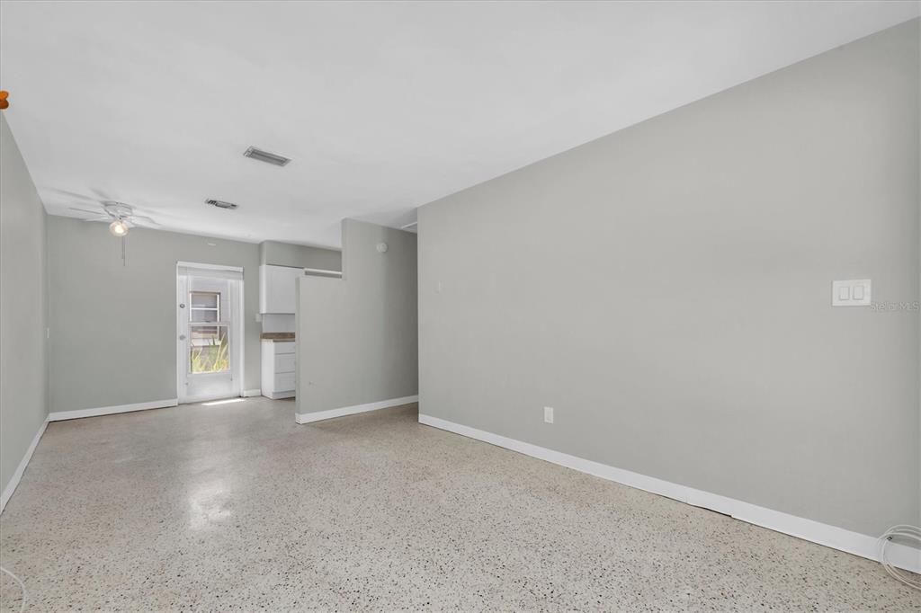 For Rent: $1,500 (1 beds, 1 baths, 600 Square Feet)