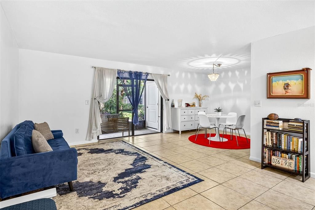 For Rent: $1,500 (1 beds, 1 baths, 817 Square Feet)