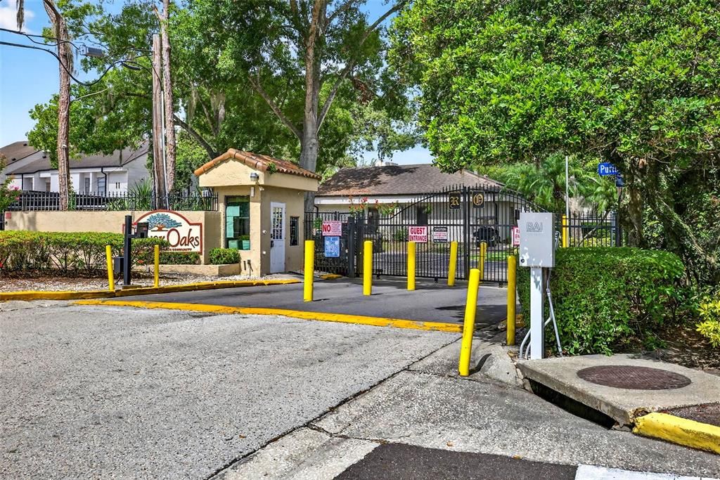 For Rent: $1,500 (1 beds, 1 baths, 817 Square Feet)