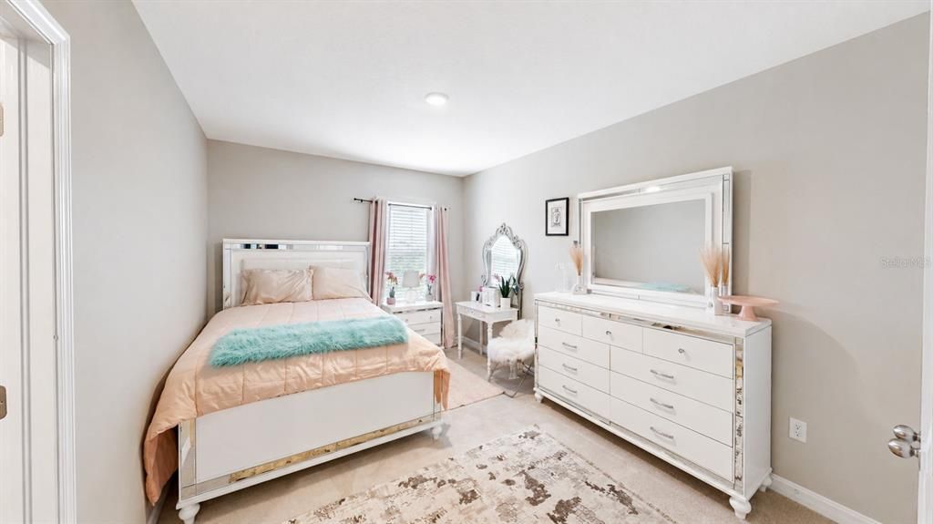 For Sale: $489,000 (5 beds, 4 baths, 4112 Square Feet)