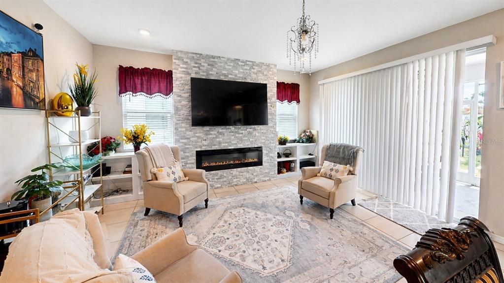 For Sale: $489,000 (5 beds, 4 baths, 4112 Square Feet)