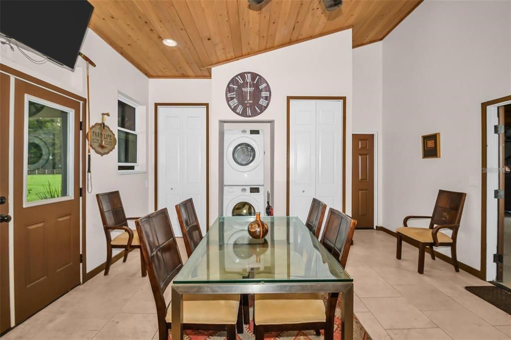 На продажу: $925,000 (1 спален, 1 ванн, 365 Квадратных фут)