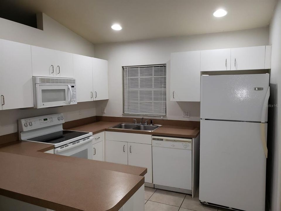 En Venta: $524,900 (6 camas, 4 baños, 2222 Pies cuadrados)