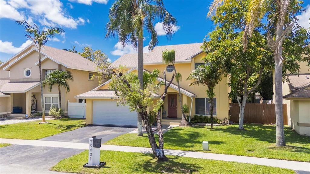 En Venta: $659,900 (4 camas, 2 baños, 2114 Pies cuadrados)