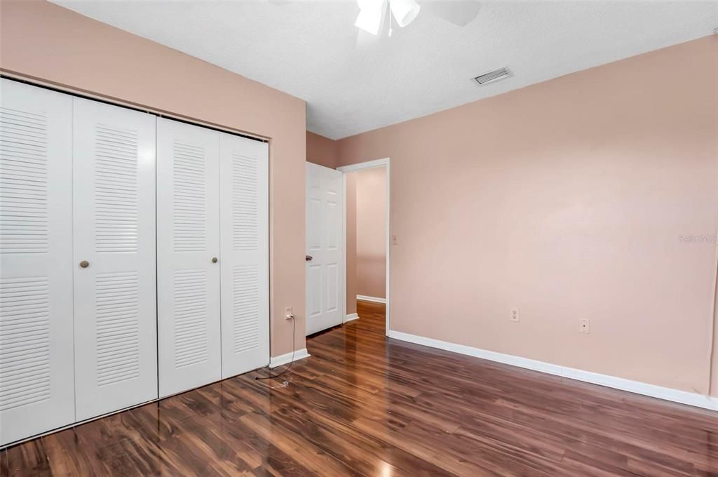 En Venta: $659,900 (4 camas, 2 baños, 2114 Pies cuadrados)