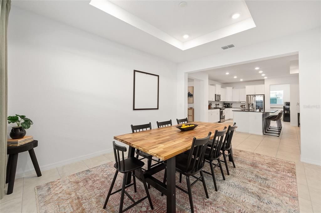 En Venta: $490,000 (4 camas, 3 baños, 3034 Pies cuadrados)
