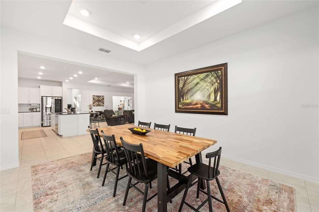En Venta: $490,000 (4 camas, 3 baños, 3034 Pies cuadrados)