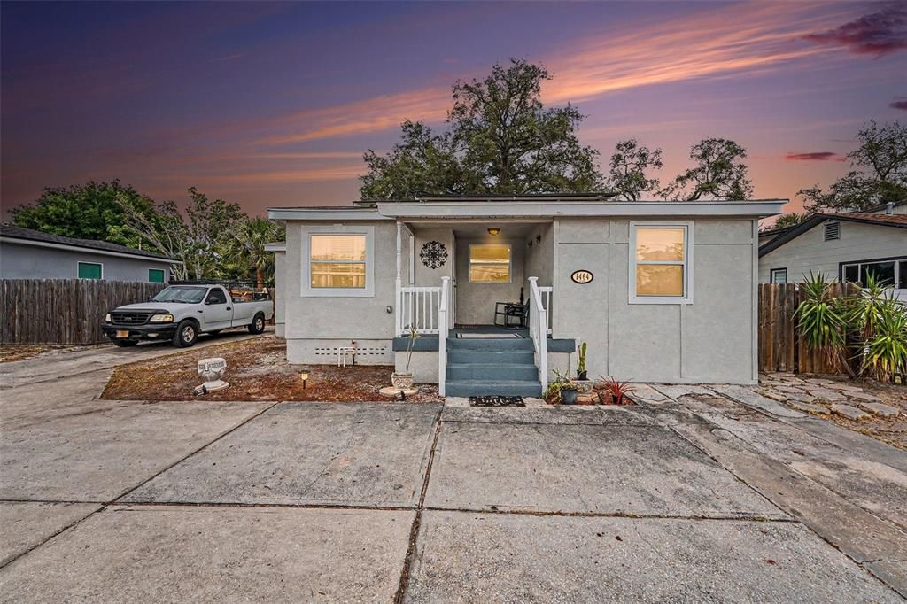 En Venta: $315,900 (3 camas, 1 baños, 936 Pies cuadrados)