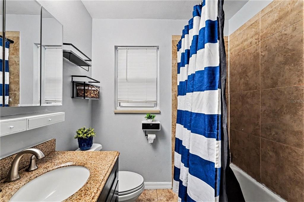 En Venta: $315,900 (3 camas, 1 baños, 936 Pies cuadrados)