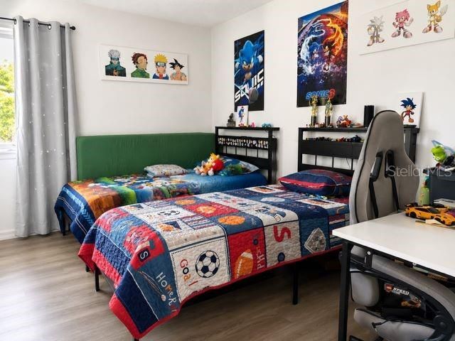 For Sale: $155,000 (2 beds, 1 baths, 1032 Square Feet)