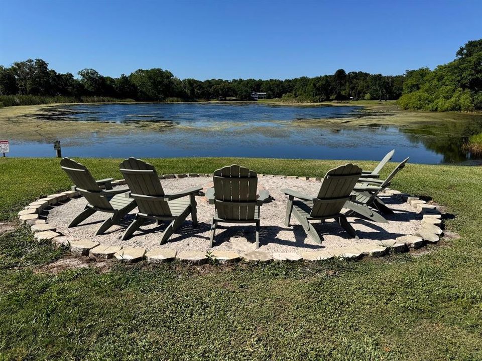 For Sale: $155,000 (2 beds, 1 baths, 1032 Square Feet)