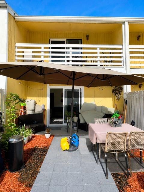 For Sale: $155,000 (2 beds, 1 baths, 1032 Square Feet)
