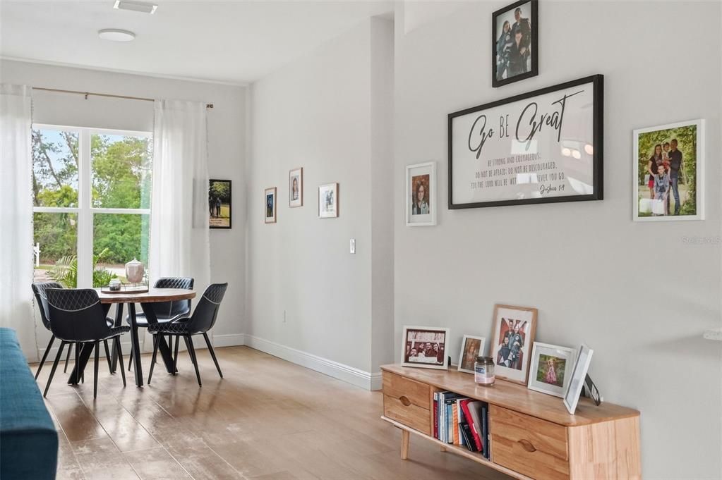 En Venta: $539,900 (3 camas, 2 baños, 1920 Pies cuadrados)